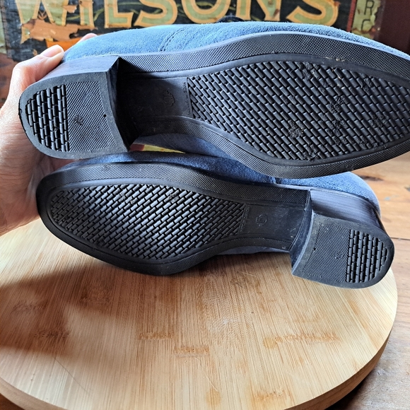 Vintage Ankle Boots, Women Size 7.5, Blue Suede Shoes, Regency, Regence, 1980s - Picture 8 of 10